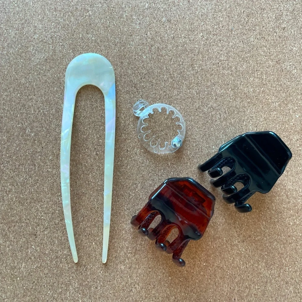 Hair clips- All new! - Picture 1 of 3